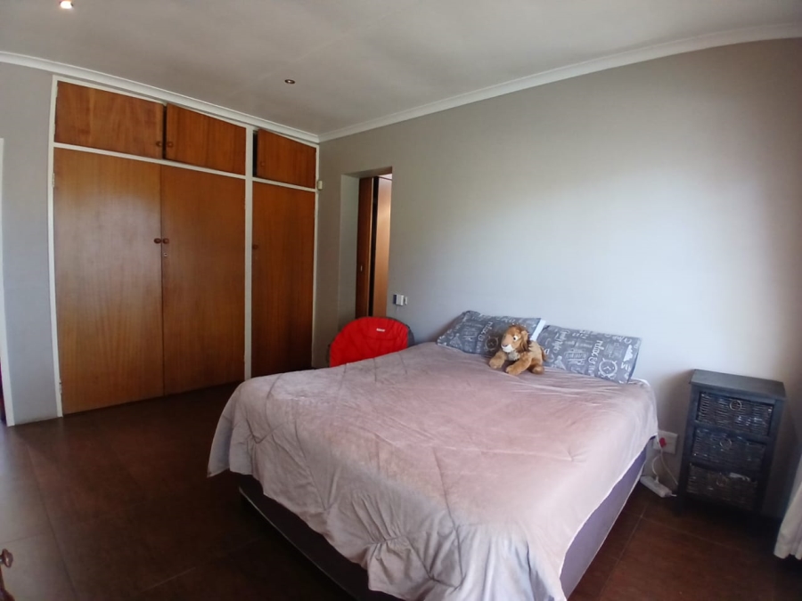 4 Bedroom Property for Sale in Beyers Park Gauteng