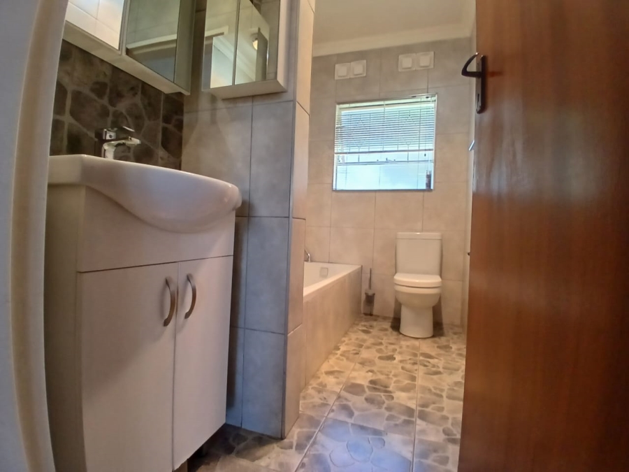 4 Bedroom Property for Sale in Beyers Park Gauteng