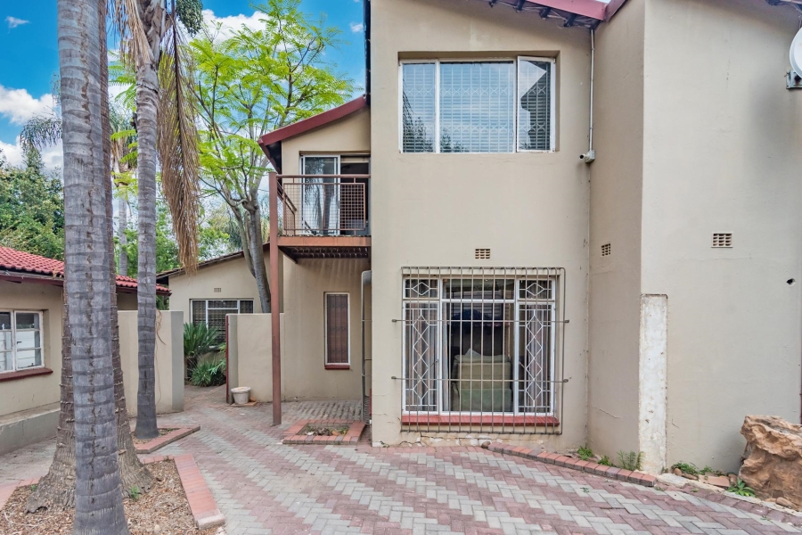 5 Bedroom Property for Sale in Weltevreden Park Gauteng