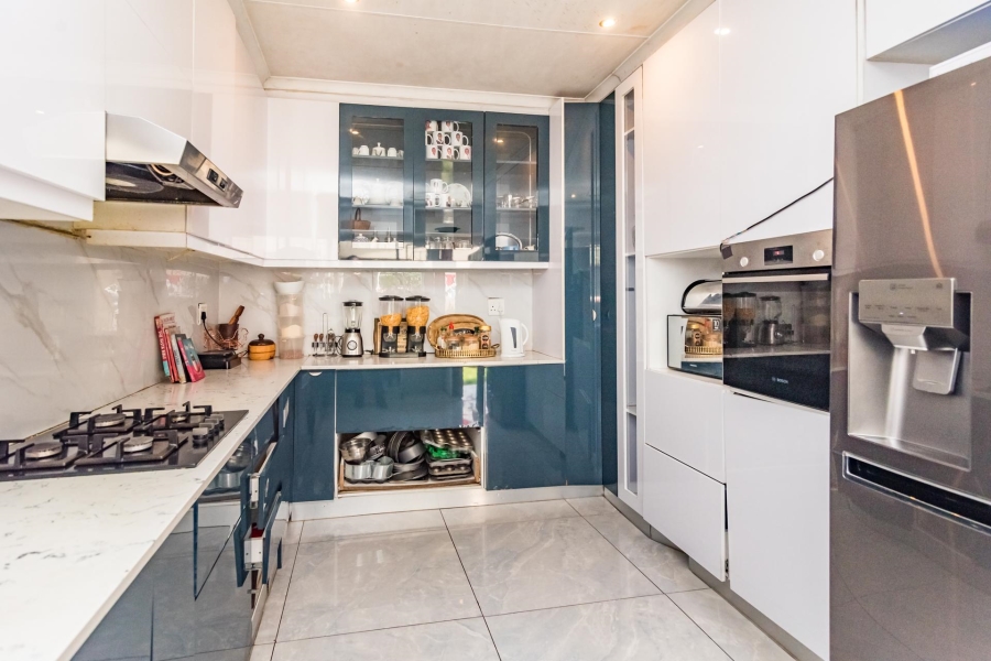 5 Bedroom Property for Sale in Weltevreden Park Gauteng