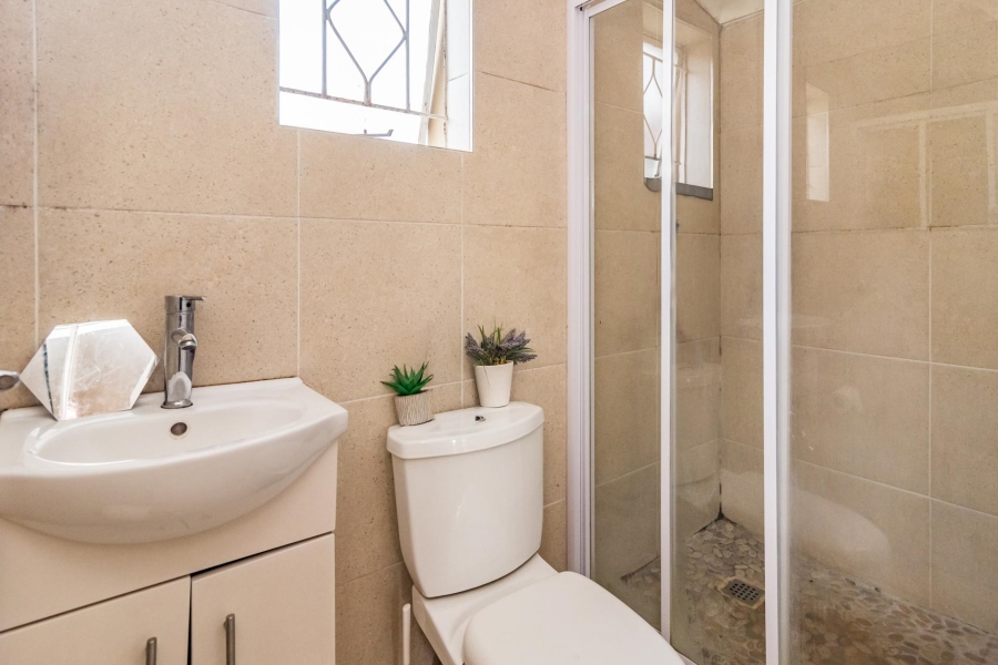 5 Bedroom Property for Sale in Weltevreden Park Gauteng