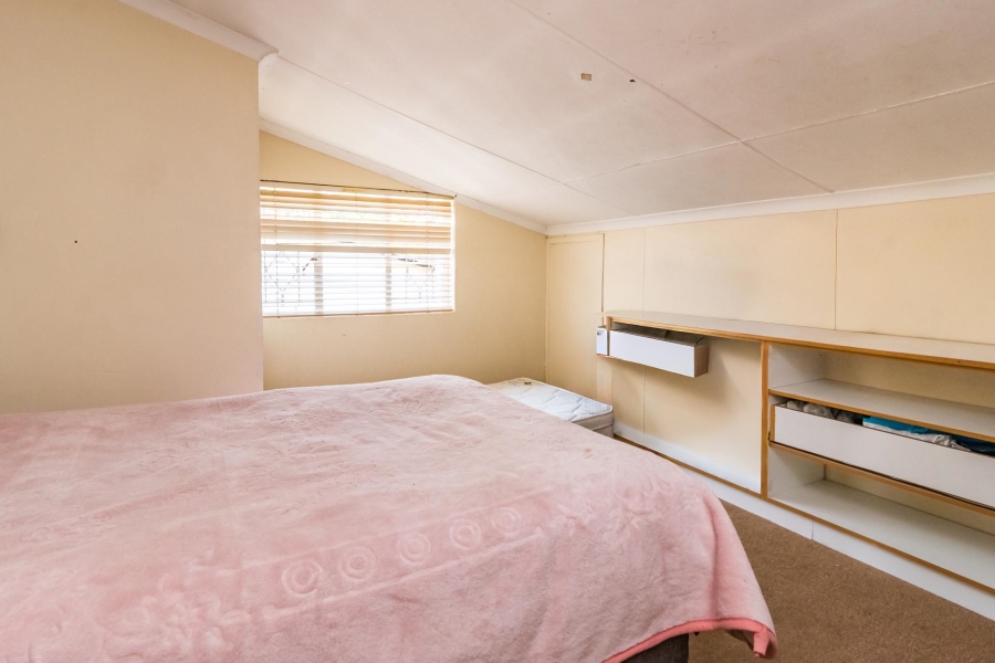 5 Bedroom Property for Sale in Weltevreden Park Gauteng