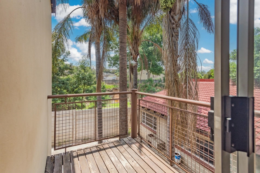 5 Bedroom Property for Sale in Weltevreden Park Gauteng