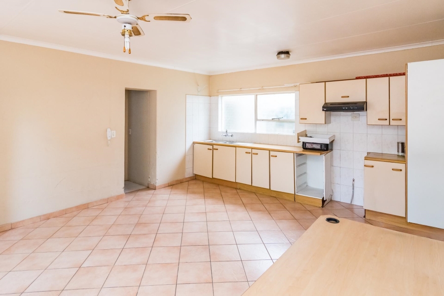 5 Bedroom Property for Sale in Weltevreden Park Gauteng