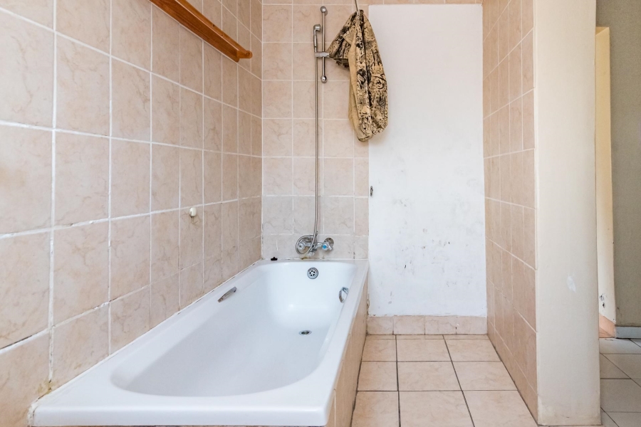 5 Bedroom Property for Sale in Weltevreden Park Gauteng