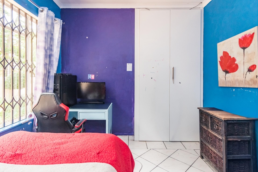 5 Bedroom Property for Sale in Weltevreden Park Gauteng