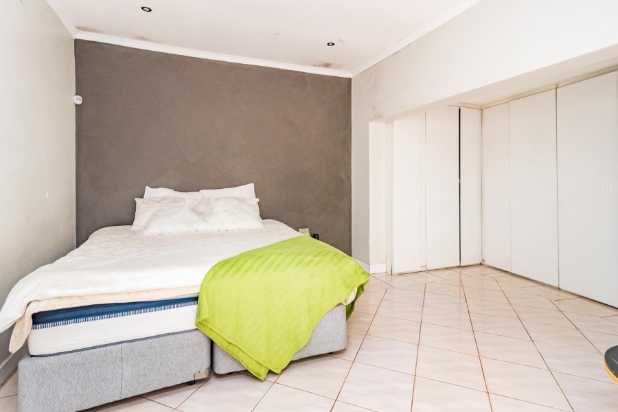 5 Bedroom Property for Sale in Weltevreden Park Gauteng