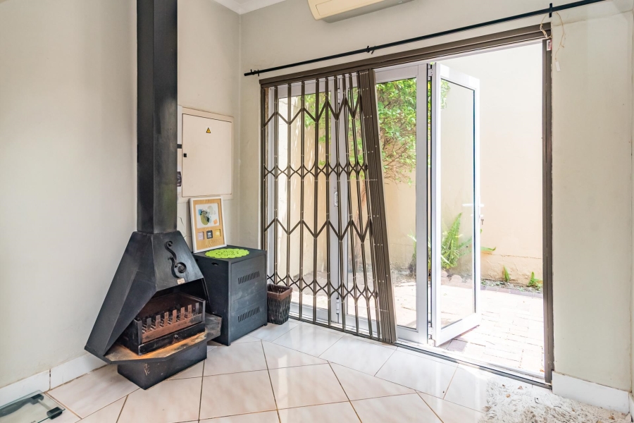 5 Bedroom Property for Sale in Weltevreden Park Gauteng