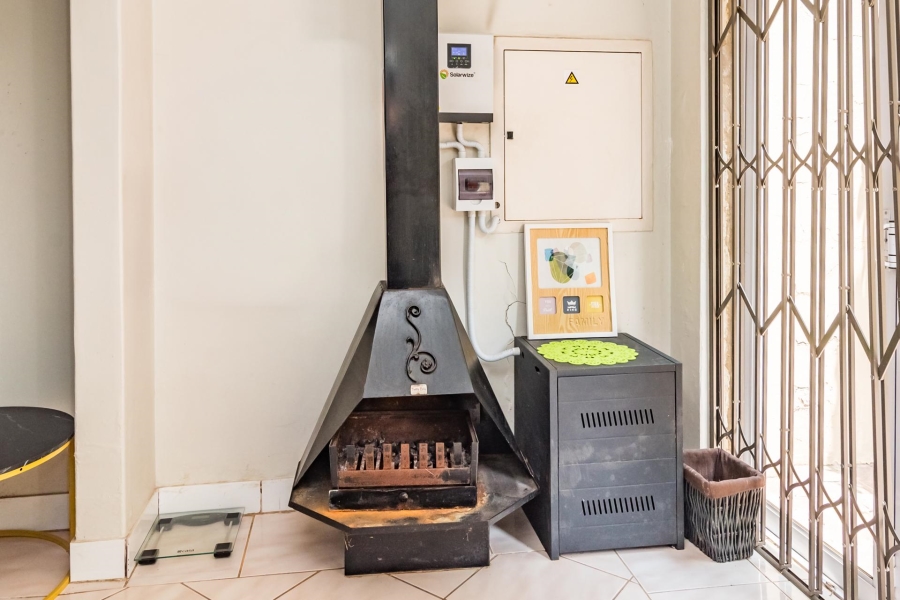 5 Bedroom Property for Sale in Weltevreden Park Gauteng