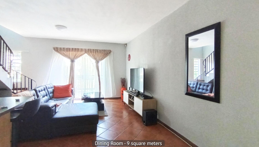 2 Bedroom Property for Sale in La Montagne Gauteng