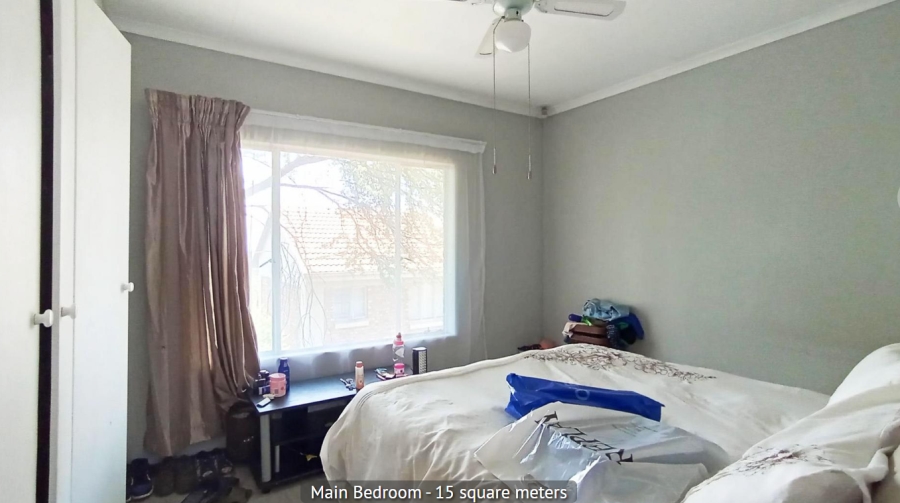 2 Bedroom Property for Sale in La Montagne Gauteng