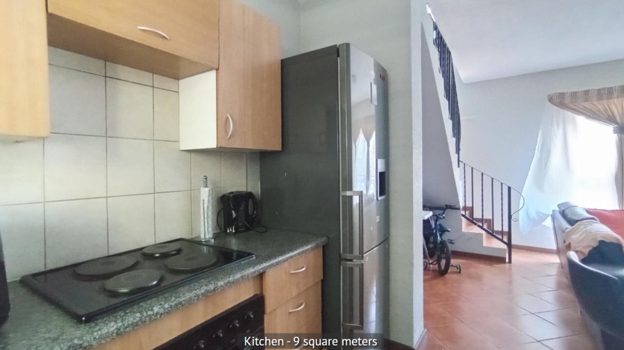 2 Bedroom Property for Sale in La Montagne Gauteng