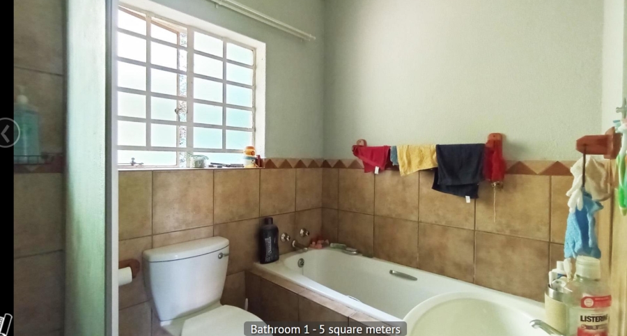2 Bedroom Property for Sale in La Montagne Gauteng