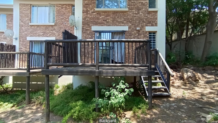 2 Bedroom Property for Sale in La Montagne Gauteng