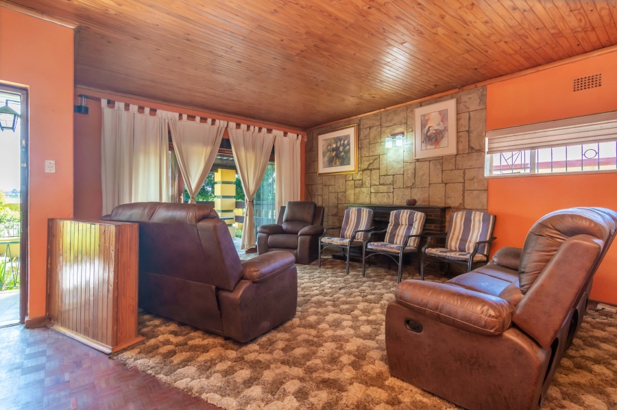 4 Bedroom Property for Sale in Discovery Gauteng