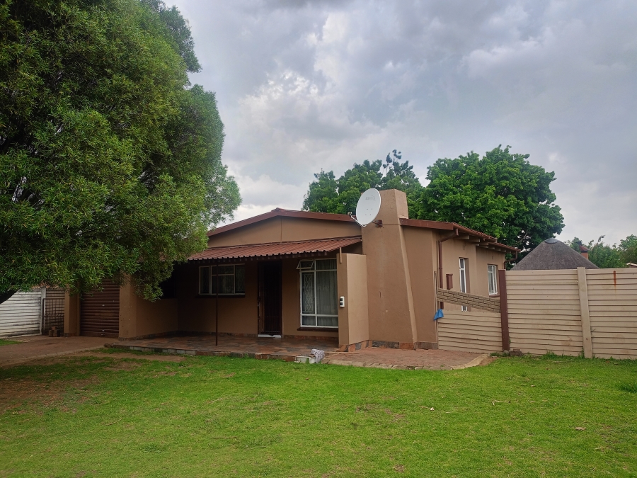 3 Bedroom Property for Sale in Sonland Park Gauteng