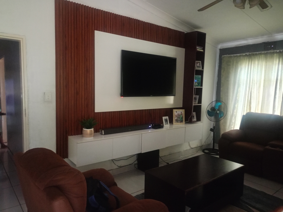 3 Bedroom Property for Sale in Sonland Park Gauteng