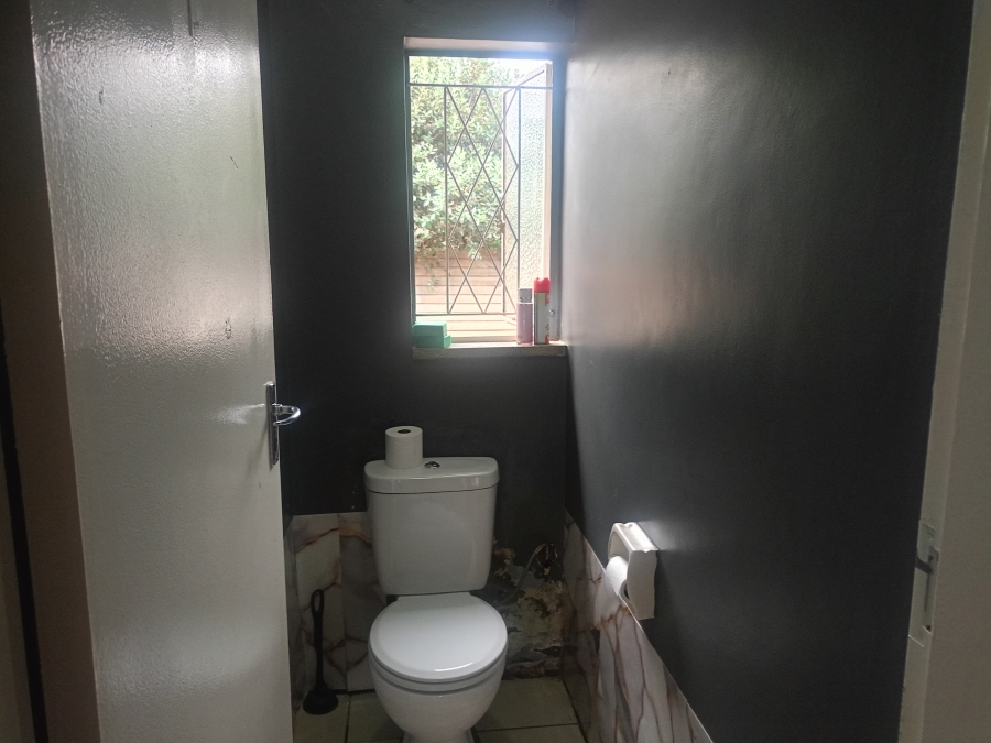 3 Bedroom Property for Sale in Sonland Park Gauteng