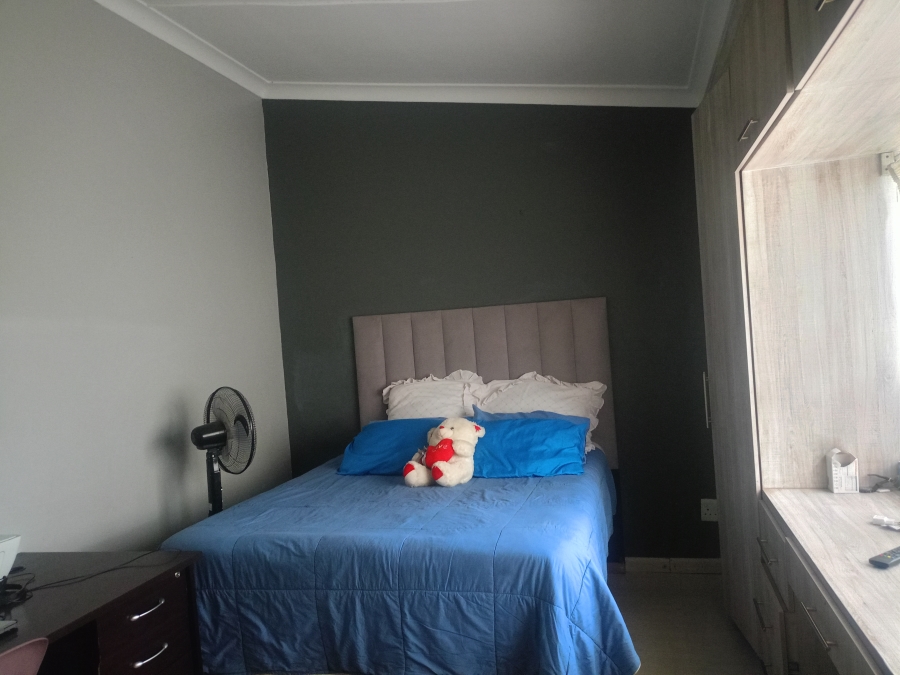 3 Bedroom Property for Sale in Sonland Park Gauteng