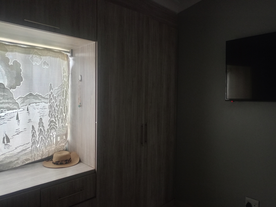 3 Bedroom Property for Sale in Sonland Park Gauteng