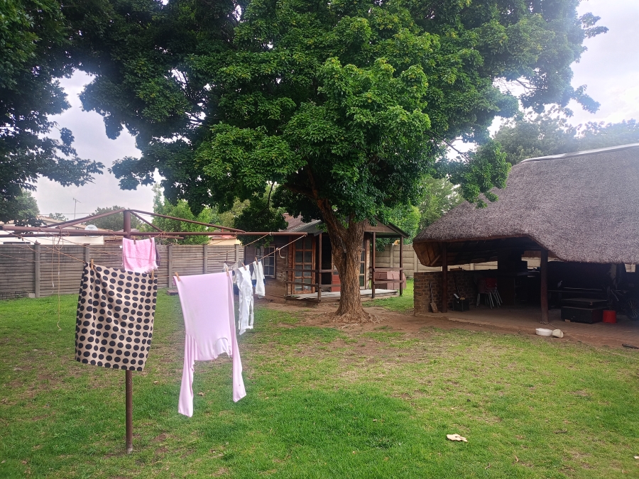 3 Bedroom Property for Sale in Sonland Park Gauteng