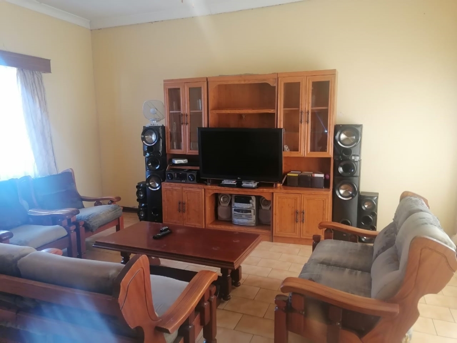 3 Bedroom Property for Sale in Clayville East Gauteng