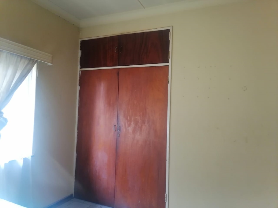 3 Bedroom Property for Sale in Clayville East Gauteng