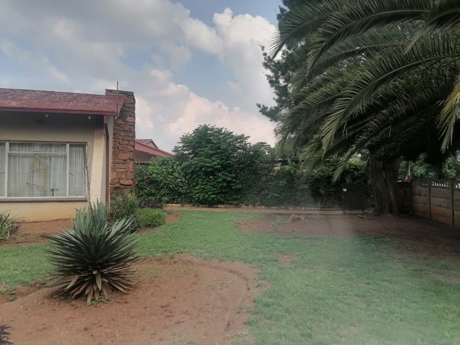 3 Bedroom Property for Sale in Clayville East Gauteng