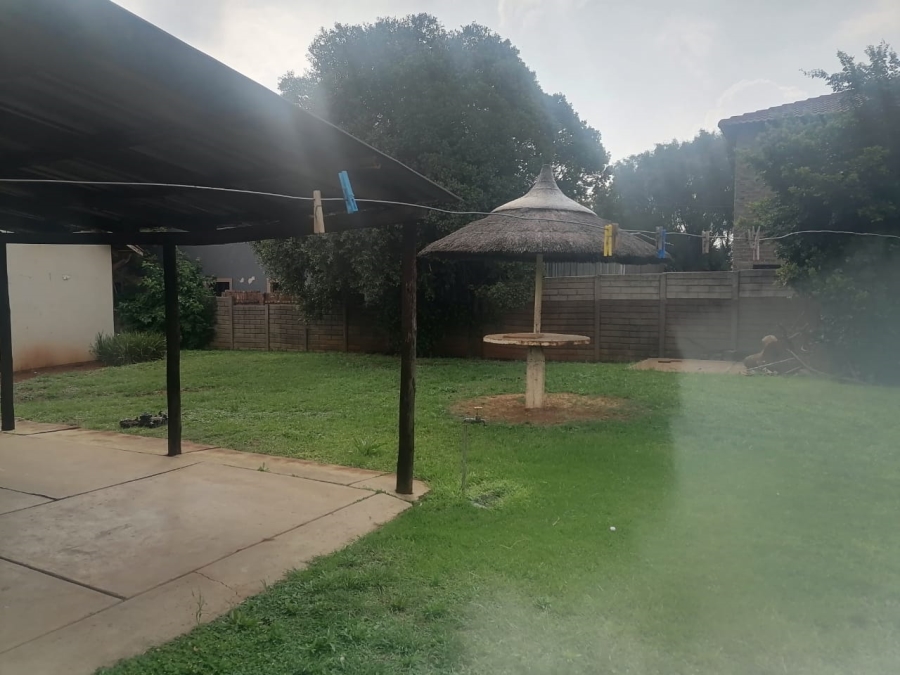 3 Bedroom Property for Sale in Clayville East Gauteng
