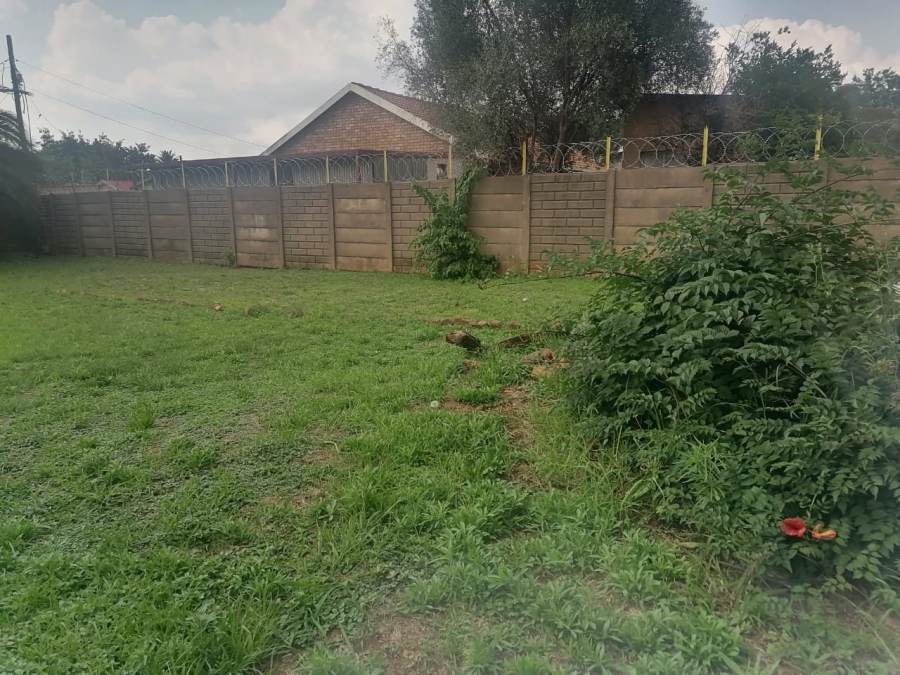 3 Bedroom Property for Sale in Clayville East Gauteng