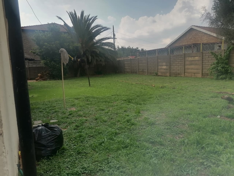 3 Bedroom Property for Sale in Clayville East Gauteng