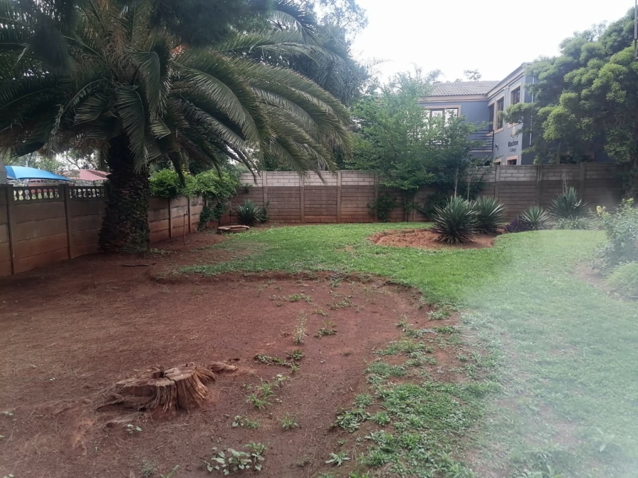 3 Bedroom Property for Sale in Clayville East Gauteng