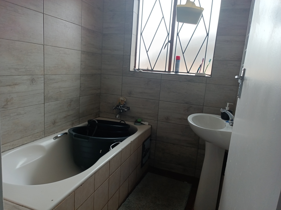 2 Bedroom Property for Sale in The Orchards Gauteng