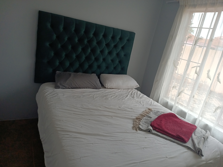 2 Bedroom Property for Sale in The Orchards Gauteng