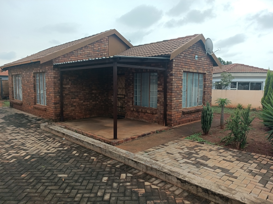 2 Bedroom Property for Sale in The Orchards Gauteng