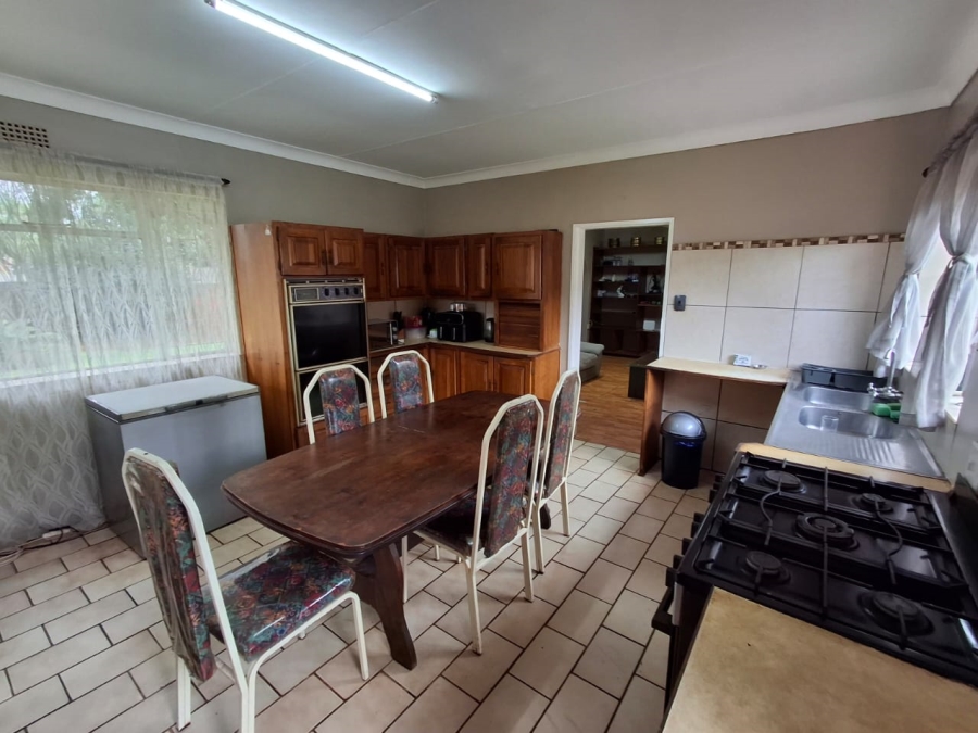 4 Bedroom Property for Sale in Dorandia Gauteng