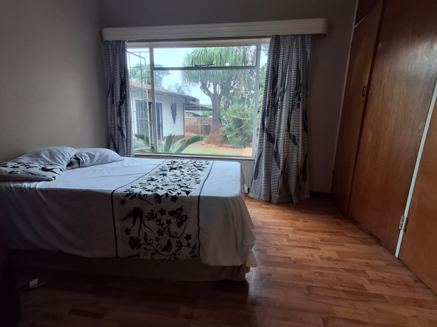 4 Bedroom Property for Sale in Dorandia Gauteng