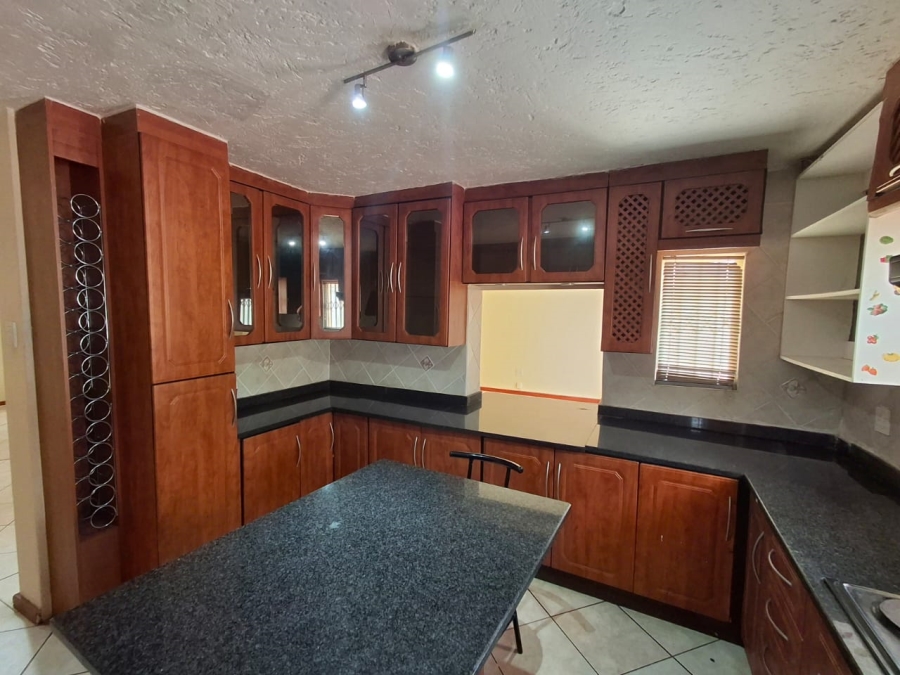 3 Bedroom Property for Sale in Amandasig Gauteng