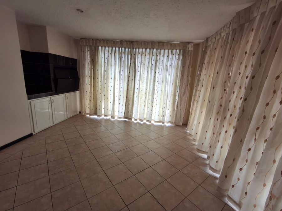 3 Bedroom Property for Sale in Amandasig Gauteng