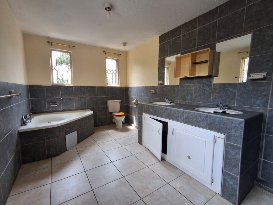3 Bedroom Property for Sale in Amandasig Gauteng