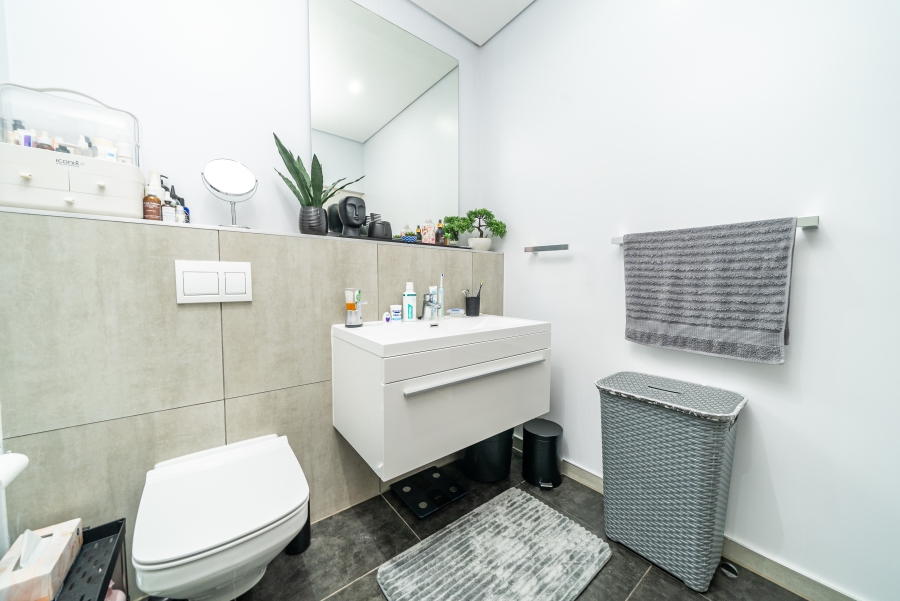 1 Bedroom Property for Sale in Bedford Gardens Gauteng