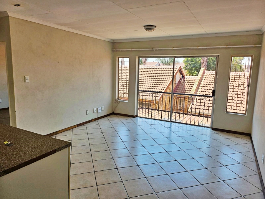 2 Bedroom Property for Sale in Glen Marais Gauteng