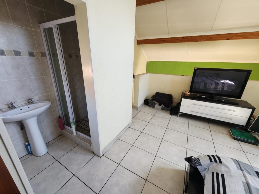 3 Bedroom Property for Sale in Vanderbijlpark SE 10 Gauteng