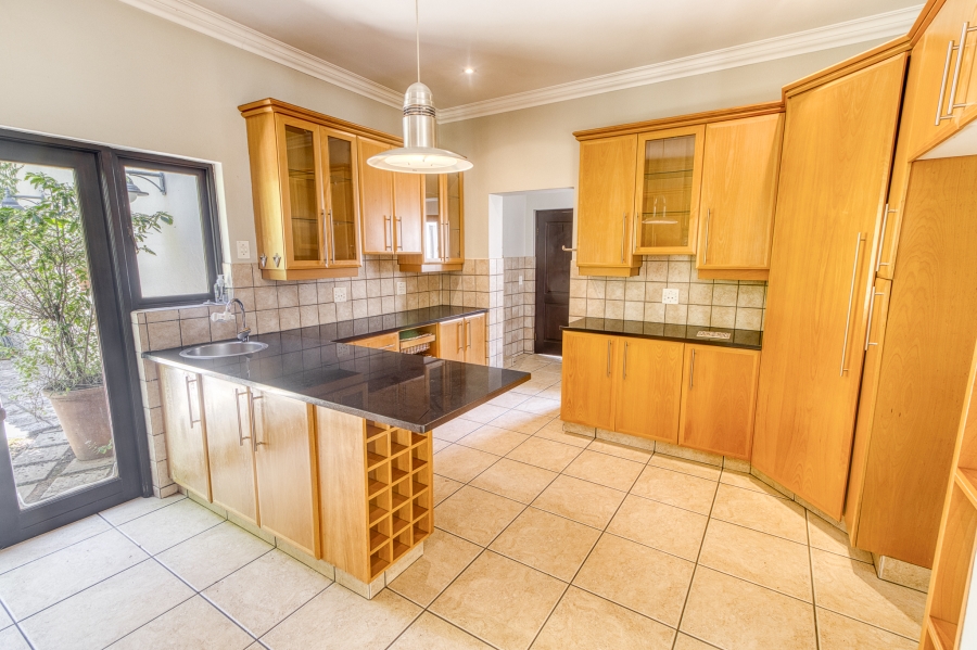 4 Bedroom Property for Sale in Cedar Lakes Gauteng