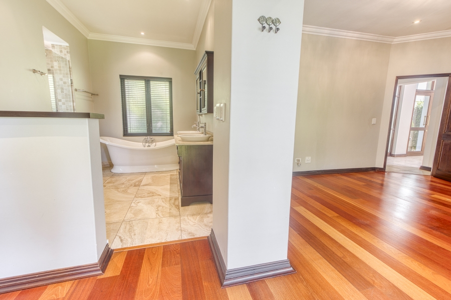 4 Bedroom Property for Sale in Cedar Lakes Gauteng