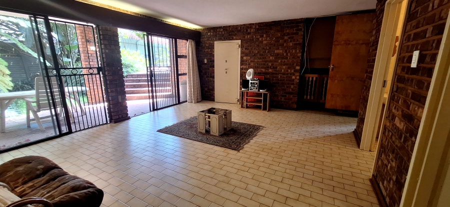 5 Bedroom Property for Sale in Murrayfield Gauteng