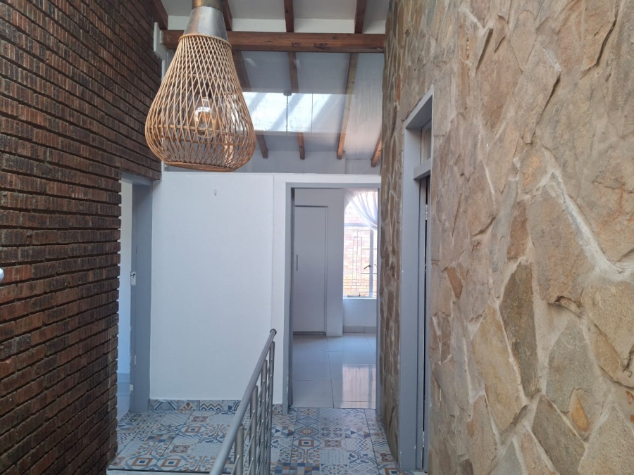 To Let 3 Bedroom Property for Rent in Linmeyer Gauteng