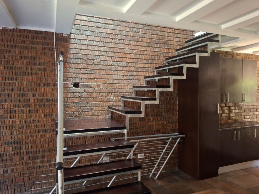 To Let 3 Bedroom Property for Rent in Linmeyer Gauteng