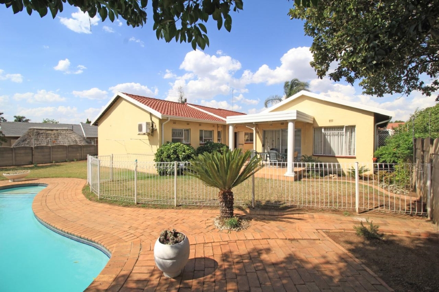 4 Bedroom Property for Sale in Freeway Park Gauteng