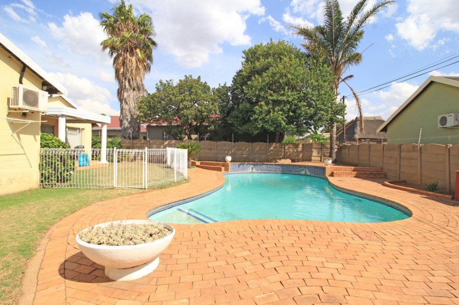 4 Bedroom Property for Sale in Freeway Park Gauteng